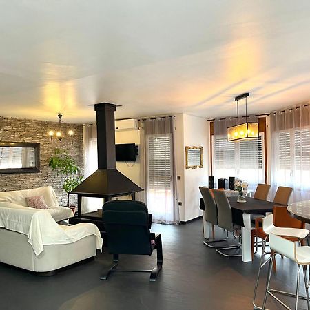 Alojamiento Turistico Casa Ela L'Aldea 외부 사진